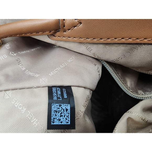 New Micheal Kors Large Abbey Signature Cargo Backpack (Vanilla)